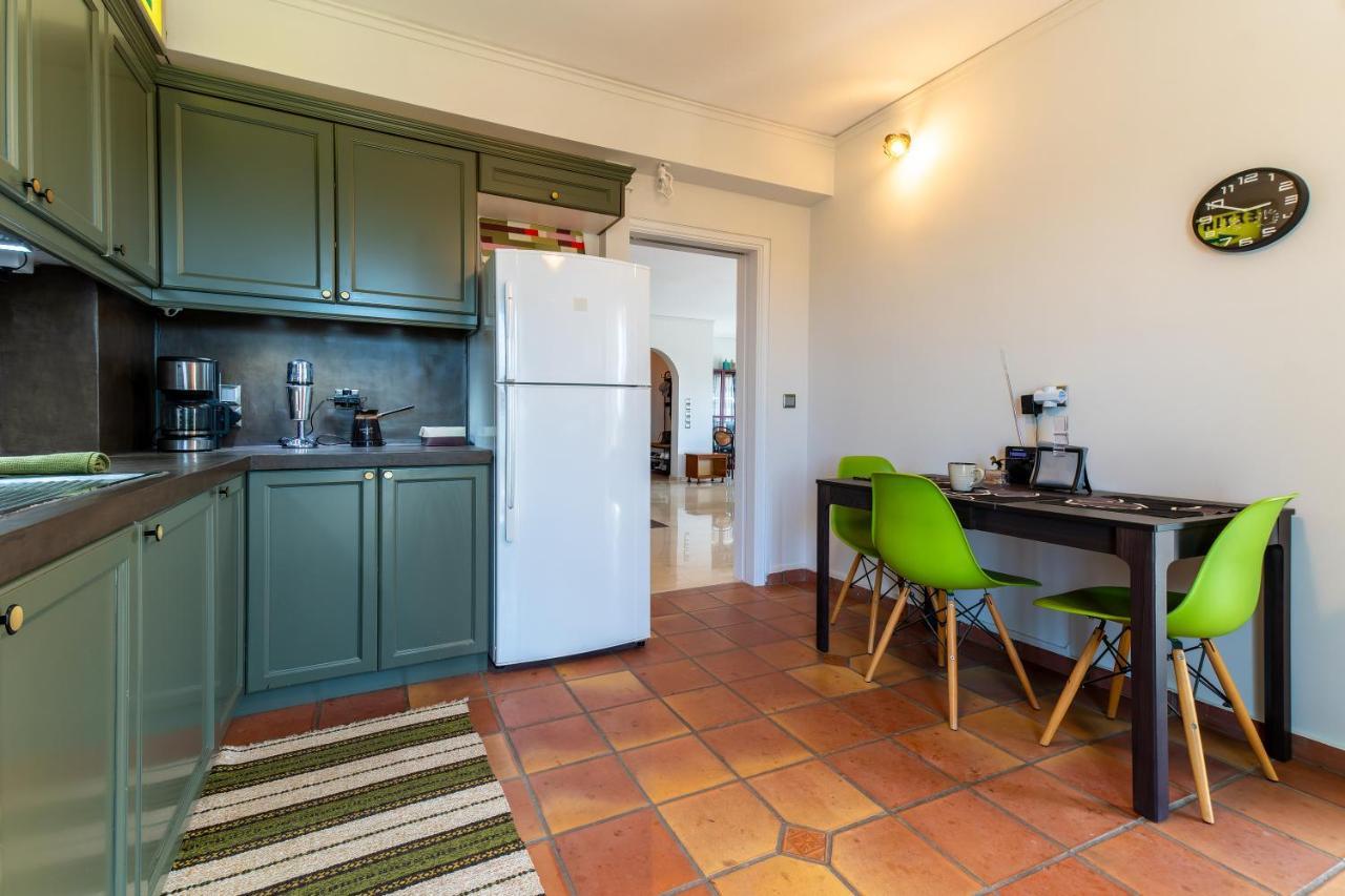 Spacious Apartment In Kavouri Atena Exterior foto